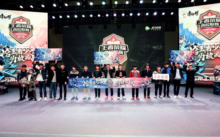 对手很强，但我有全甲USP！状态低下，缺乏纪律。LVG输给了 FURIA Esports 并跌入0-1组